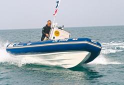 photo essai bateau pneumatique : Adventure 620 Open Avon