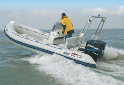 photo essai bateau pneumatique : V 620 T Valiant