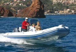 photo essai bateau pneumatique : Medline 2 Compact Zodiac