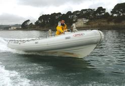 photo essai bateau pneumatique : XV Pro 7,50 IB Zeppelin