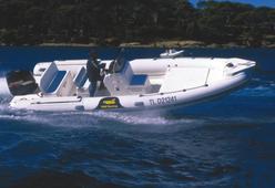 photo essai bateau pneumatique : 740 Touring Motonautica Vesuviana