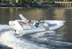 photo essai bateau pneumatique : 745 Artik EFB BAT