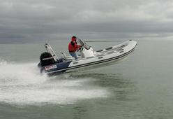 photo essai bateau pneumatique : V 570 T Valiant