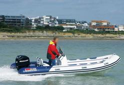 photo essai bateau pneumatique : V 520 Limited Valiant