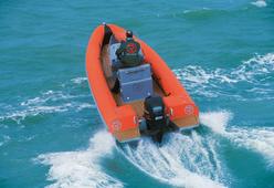 photo essai bateau pneumatique : R 6.3 Rafale