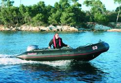 photo essai bateau pneumatique : Commando C3 Bombard