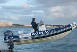 photo essai bateau pneumatique : PRO 650 Open Vendee Globe Zodiac