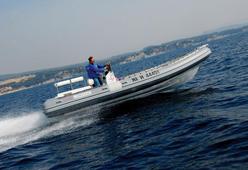 photo essai bateau pneumatique : 760 Club Lomac