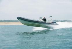 photo essai bateau pneumatique : 34 Open America BWA