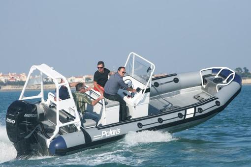 photo essai bateau pneumatique :  Tender 10 (3.05) Polaris