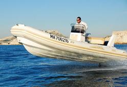photo essai bateau pneumatique : Classic 57 BSC