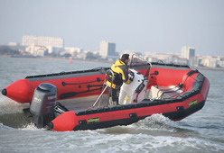 photo essai bateau pneumatique : 580 Silverline Sillinger