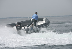 photo essai bateau pneumatique : 650 SR Falcon