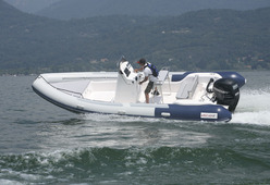 photo essai bateau pneumatique : 690 Comfort Valiant