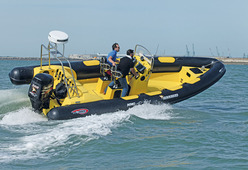 photo essai bateau pneumatique : 760 Lux SEA RIB'S