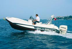 photo essai bateau pneumatique : 57 Welldeck Zar