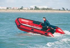 photo essai bateau pneumatique : 430 HD XS Mercury Inflatable Boats (Quicksilver)
