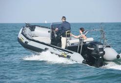 photo essai bateau pneumatique : 580 Silverline Sillinger