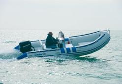 photo essai bateau pneumatique : RIB 520 CONSOLE Lodestar