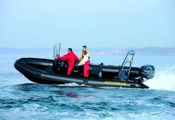photo essai bateau pneumatique : Defender 670 Zeppelin
