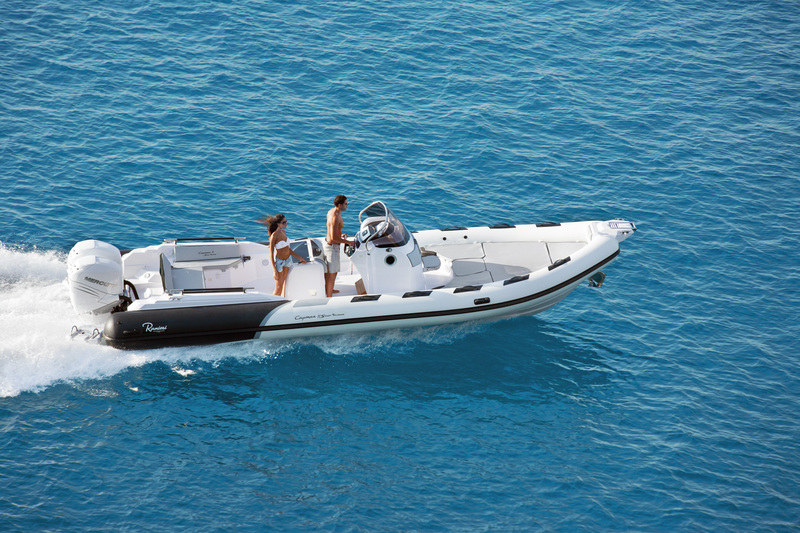 photo essai bateau pneumatique : Cayman 31 Sport Touring Ranieri