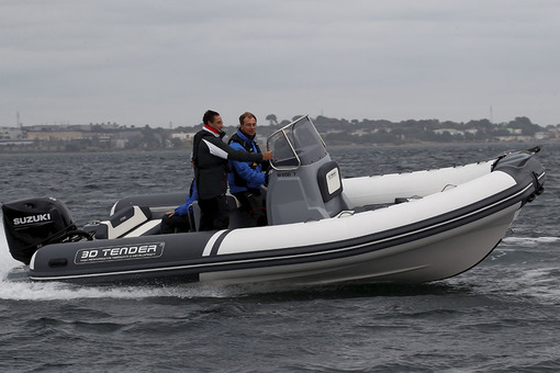 photo essai bateau pneumatique : Lux 655 3D Tender 
