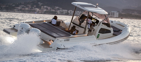 photo essai bateau pneumatique : Tempest 42 Capelli