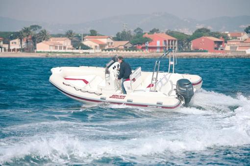 photo essai bateau pneumatique : Coaster 600 Joker Boat
