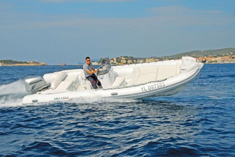 photo essai bateau pneumatique : 24 Open Beluga