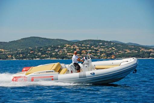 photo essai bateau pneumatique : Pzero 770 EFB Pirelli (Tecnorib)