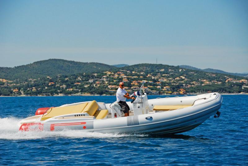photo essai bateau pneumatique : Pzero 770 EFB Pirelli (Tecnorib)