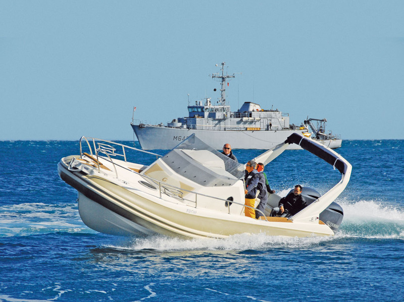 photo essai bateau pneumatique : Tempest 1000 WA Capelli