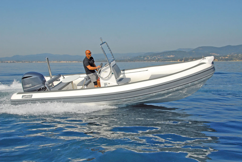 photo essai bateau pneumatique : 23 Smeralda (230) Seawater
