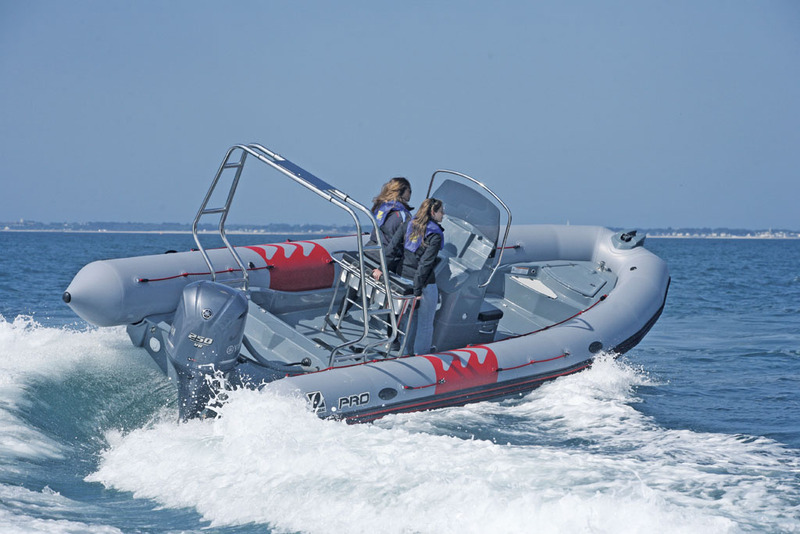photo essai bateau pneumatique : Pro 750 Classic Zodiac
