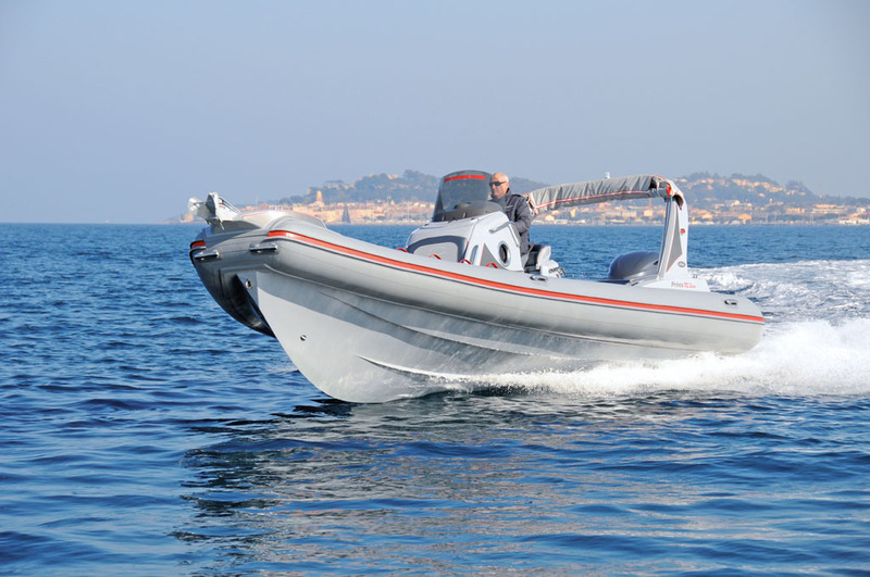 photo essai bateau pneumatique : Prince 27 Confort (25) Nuova Jolly