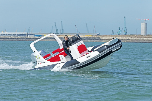photo essai bateau pneumatique : Family 580 3D Tender 