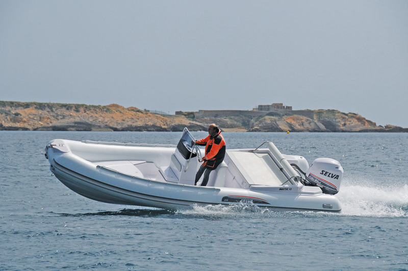photo essai bateau pneumatique : D650 DS Selva