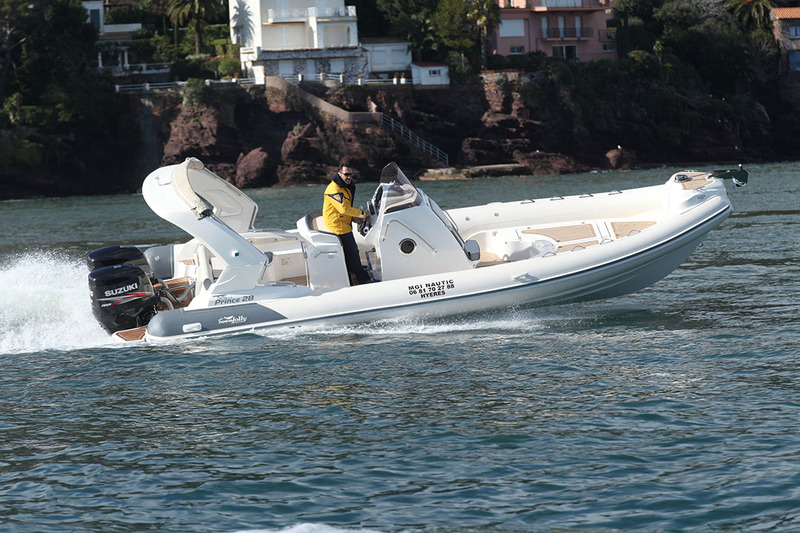 photo essai bateau pneumatique : Prince 28 WA Nuova Jolly