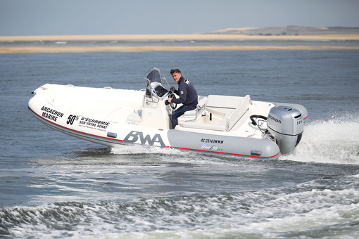 photo essai bateau pneumatique : Sport 19 GT BWA