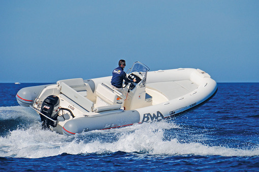 photo essai bateau pneumatique : Sport 22 GT BWA