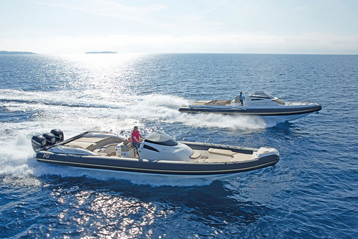 photo essai bateau pneumatique : Prince 43 CC / 43 Luxury Cabin Nuova Jolly