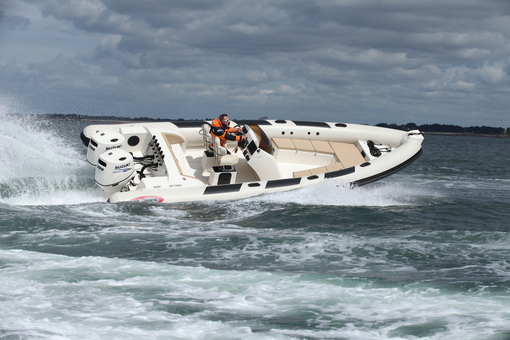 photo essai bateau pneumatique : 760 Lux Sea Rib's