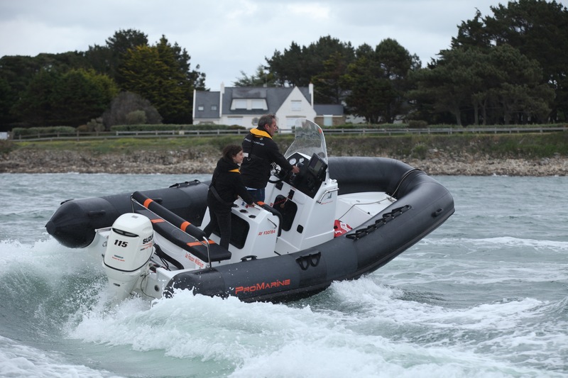 photo essai bateau pneumatique : Manta 550 Pro Marine