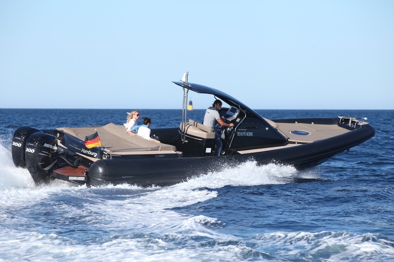 photo essai bateau pneumatique : M11 Coupé Magazzu
