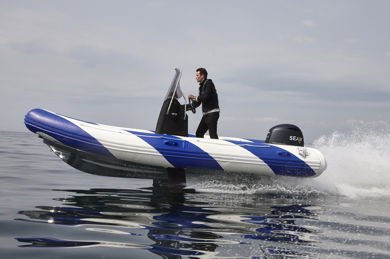 photo essai bateau pneumatique : Flying Rib Seair