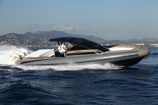 photo essai bateau pneumatique : Gran Turismo 14.0 Lomac