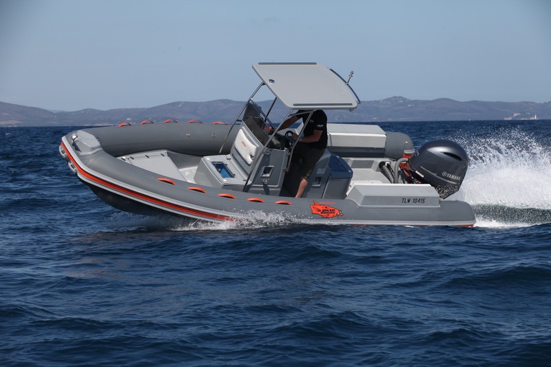 photo essai bateau pneumatique : Coaster 650 Barracuda Joker Boat