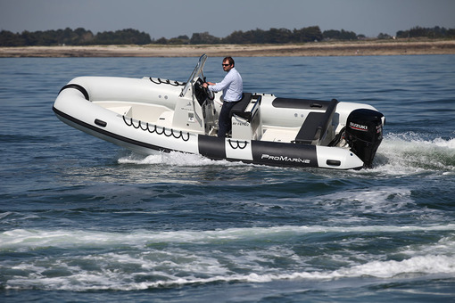 photo essai bateau pneumatique : Manta 610 Pro Marine