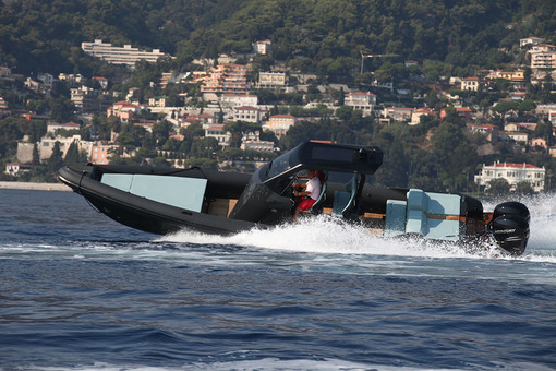 photo essai bateau pneumatique : Seafarer 36 X RIBCO