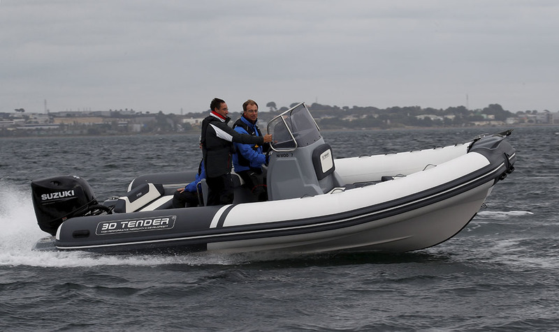 photo essai bateau pneumatique : Lux 655 3D Tender 